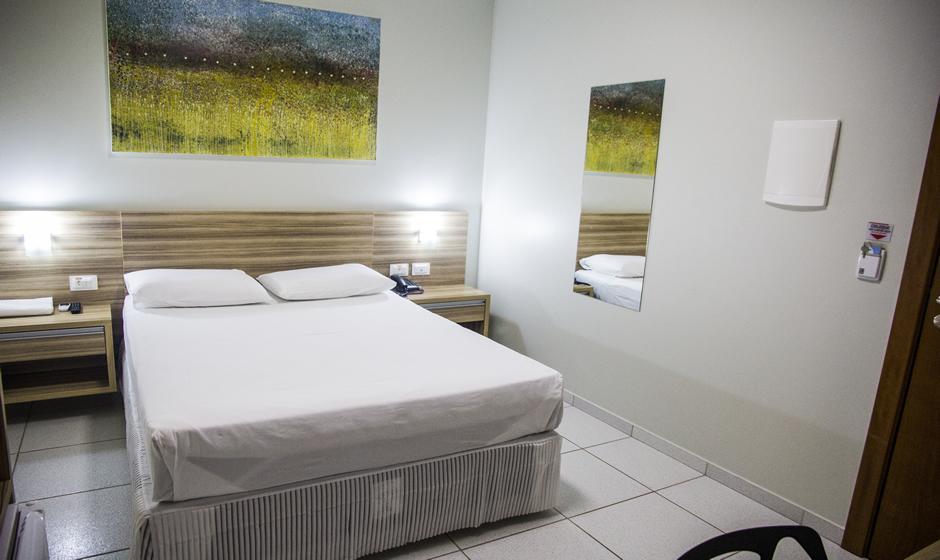 Hotel Baeza Goiatuba Camera foto