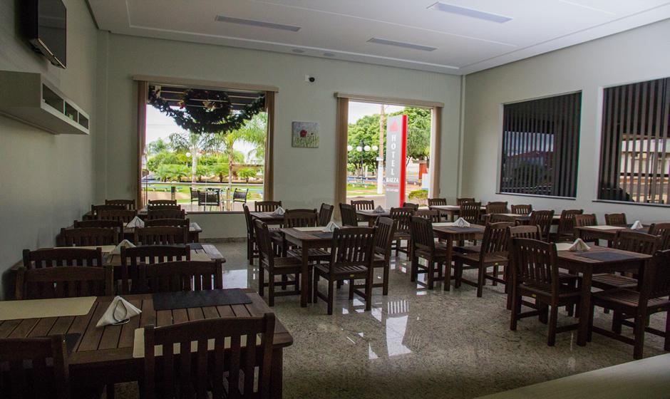 Hotel Baeza Goiatuba Esterno foto