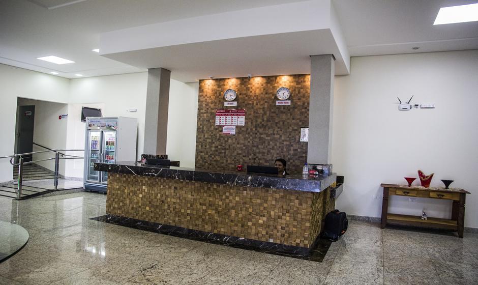 Hotel Baeza Goiatuba Esterno foto
