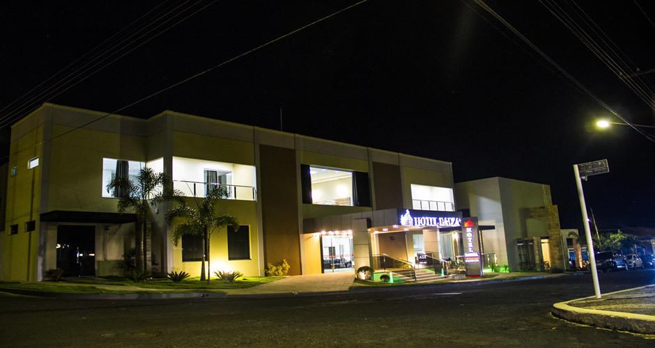 Hotel Baeza Goiatuba Esterno foto
