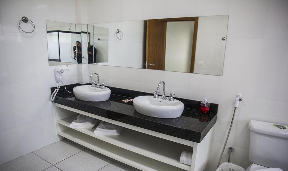 Hotel Baeza Goiatuba Esterno foto
